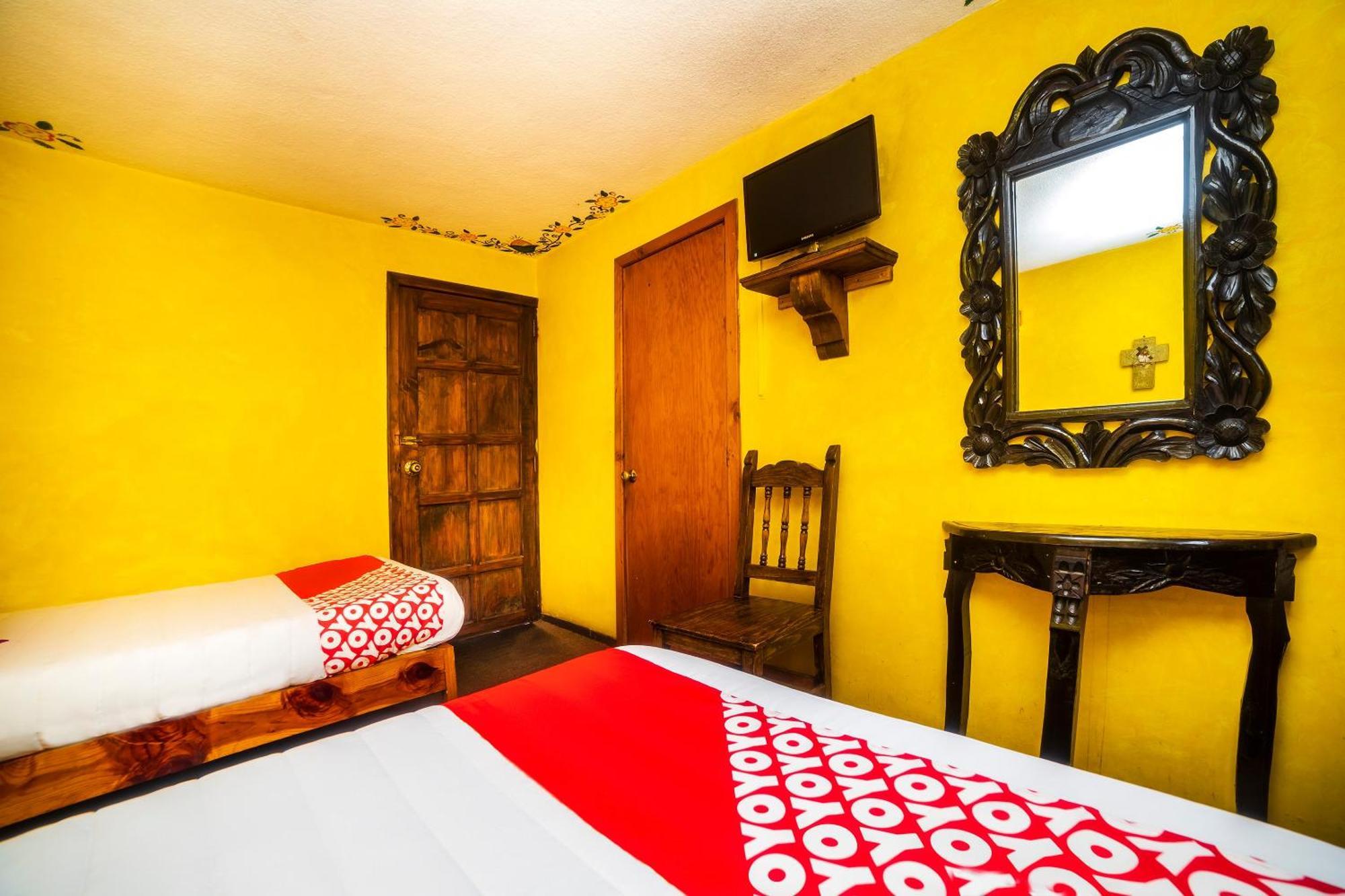Oyo Hotel El Mineral, Tlalpujahua de Rayón Esterno foto