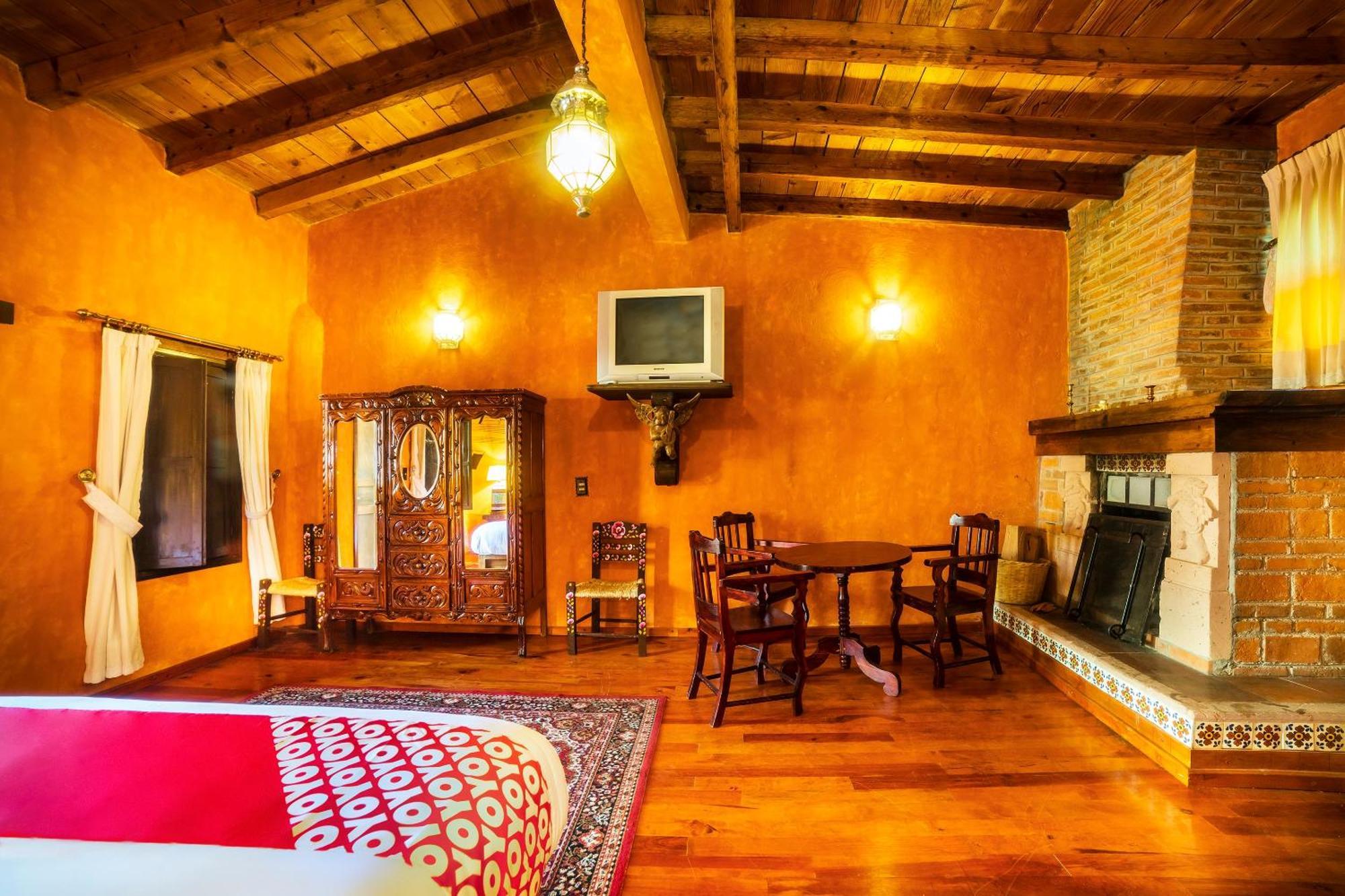 Oyo Hotel El Mineral, Tlalpujahua de Rayón Esterno foto