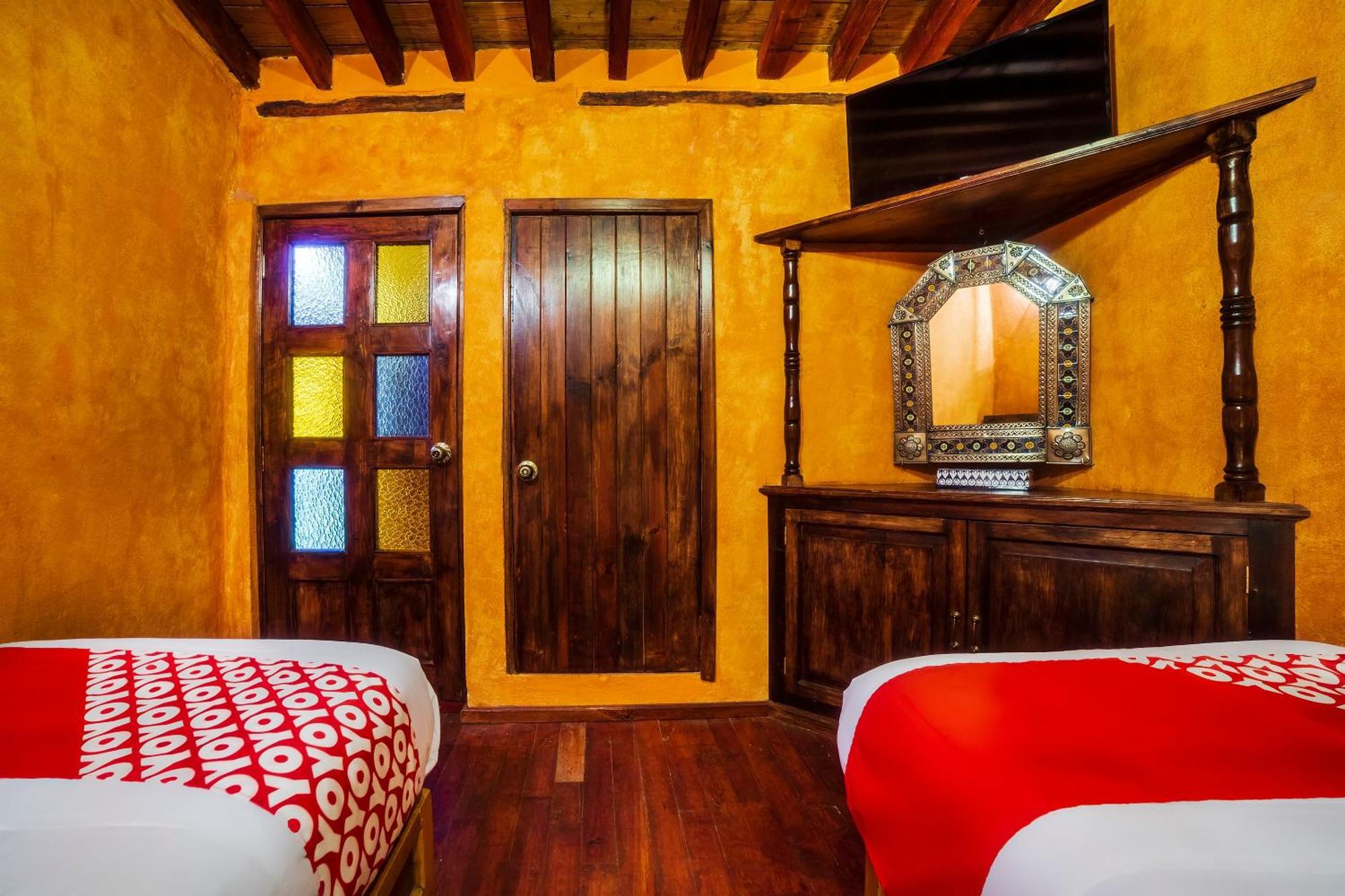 Oyo Hotel El Mineral, Tlalpujahua de Rayón Esterno foto