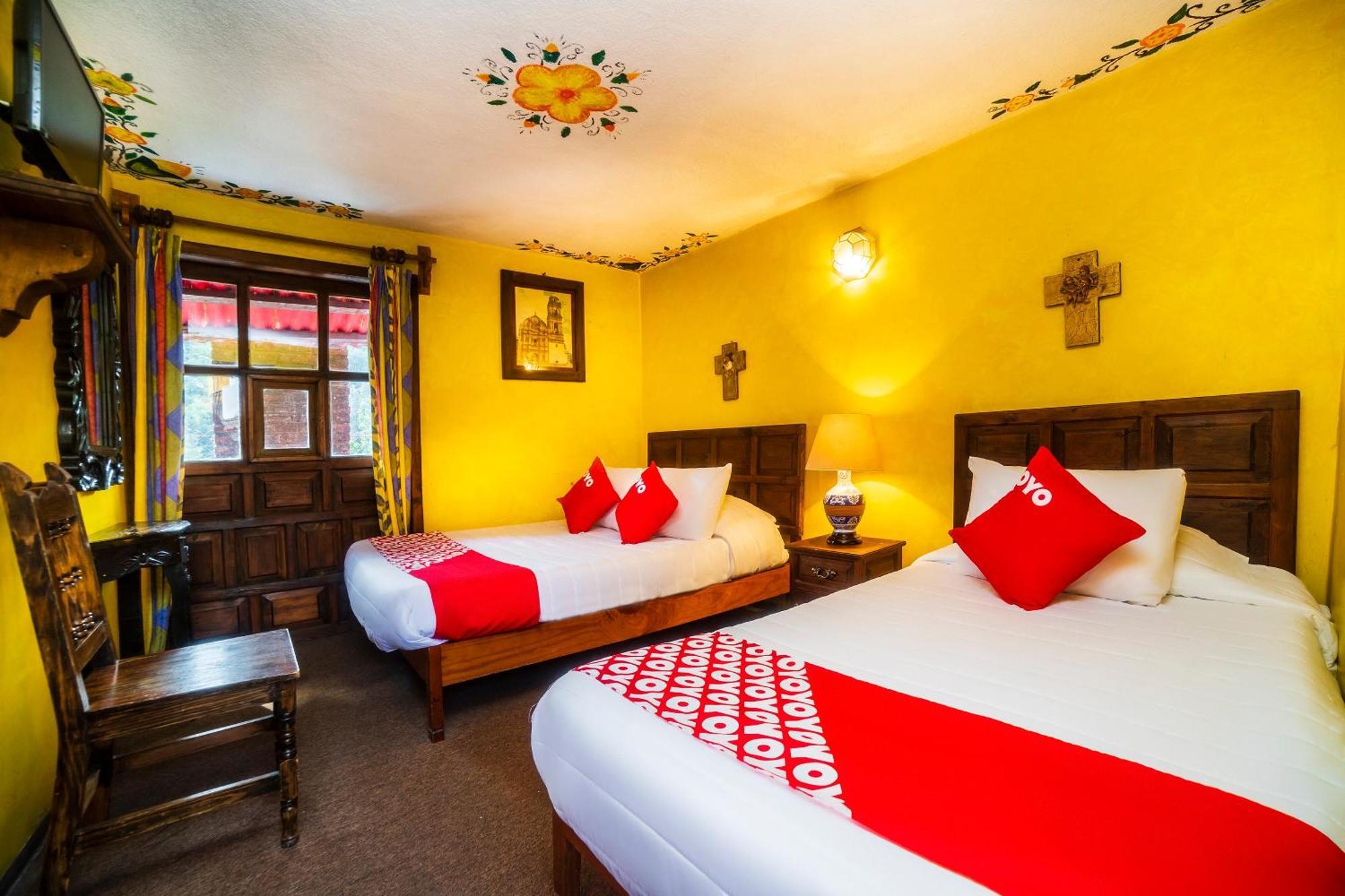 Oyo Hotel El Mineral, Tlalpujahua de Rayón Esterno foto