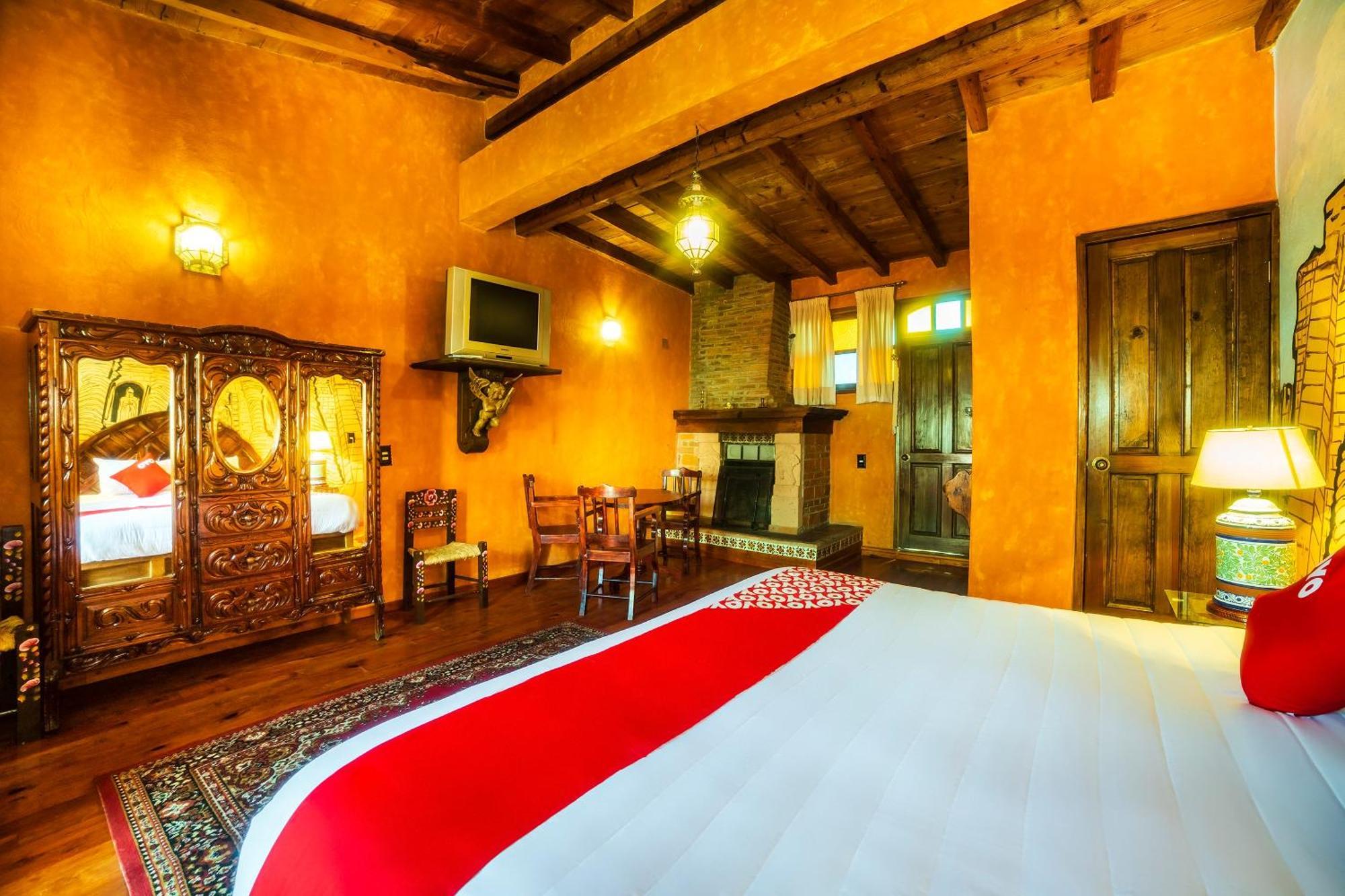 Oyo Hotel El Mineral, Tlalpujahua de Rayón Esterno foto